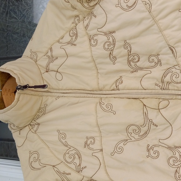 Cloudveil USA Primaloft Women's Lightweight Puffer Jacket Size M Excel. Cond. - Picture 3 of 16